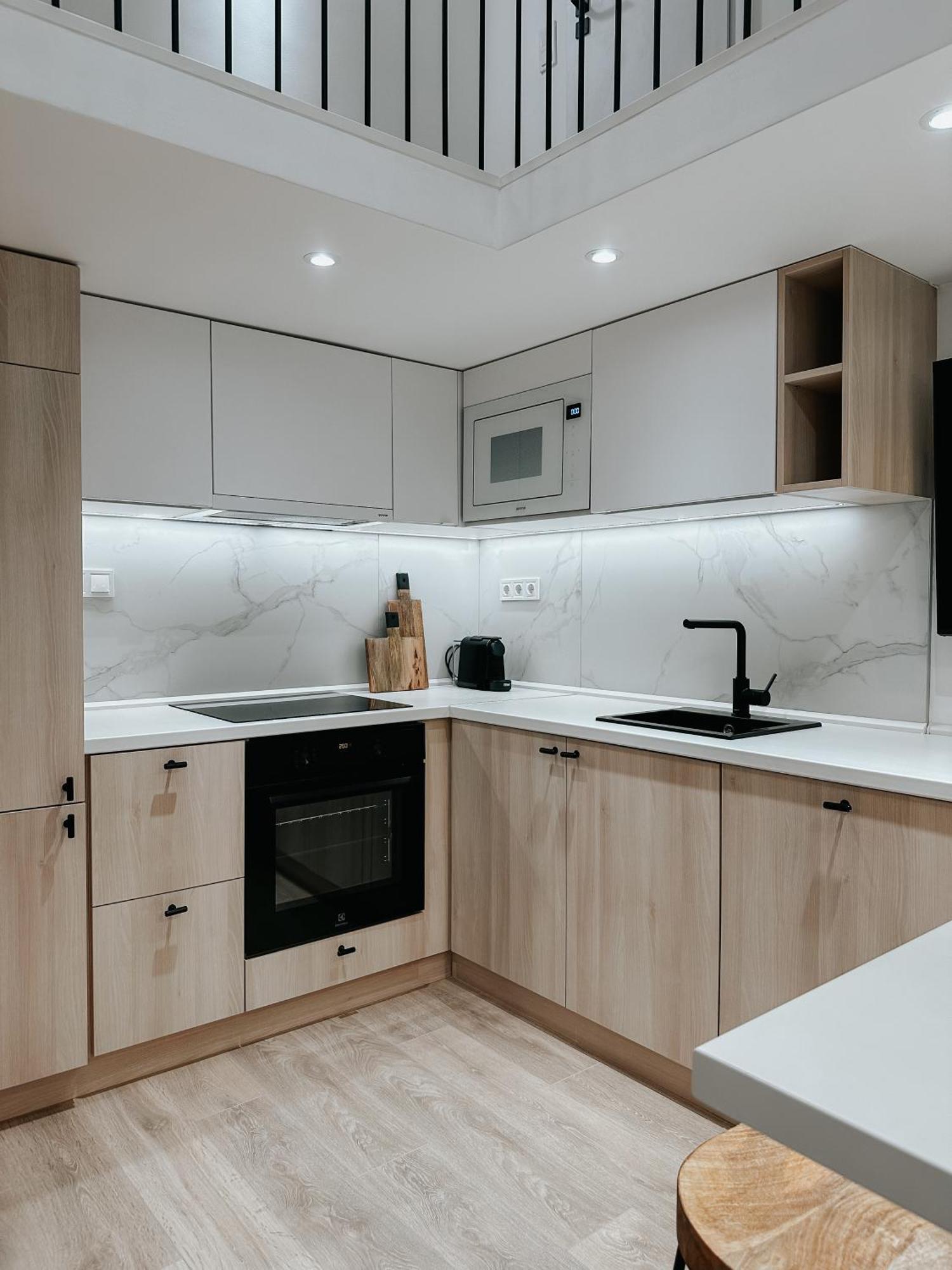 Apartment Jokai-j18 Three Bedroom Stylish Budapest