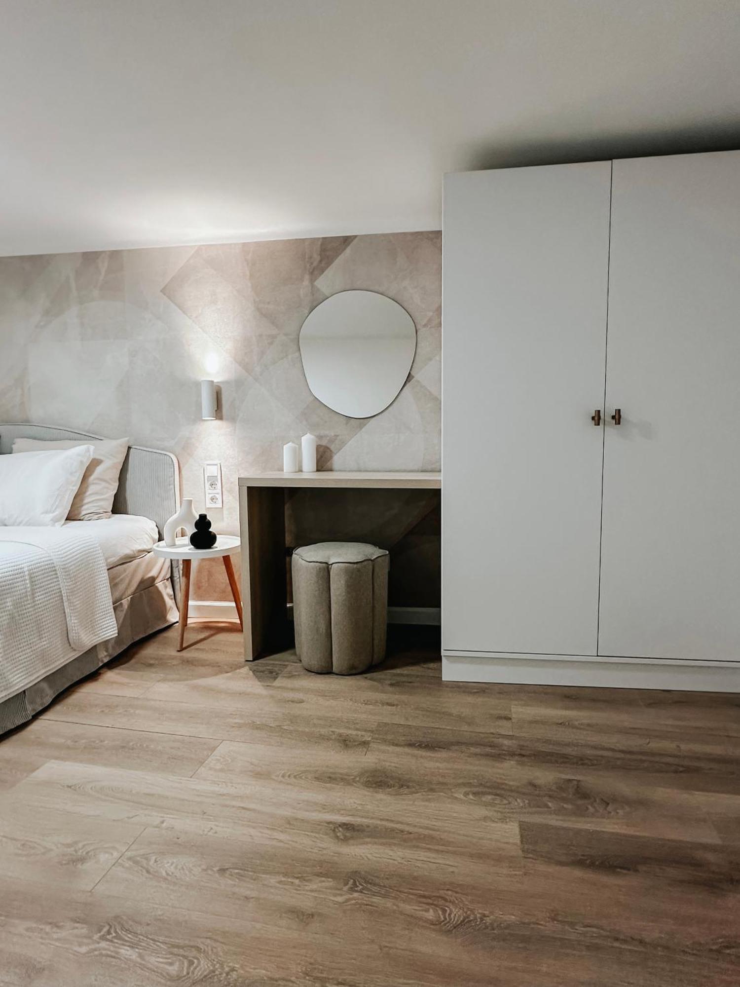 Apartment Jokai-j18 Three Bedroom Stylish